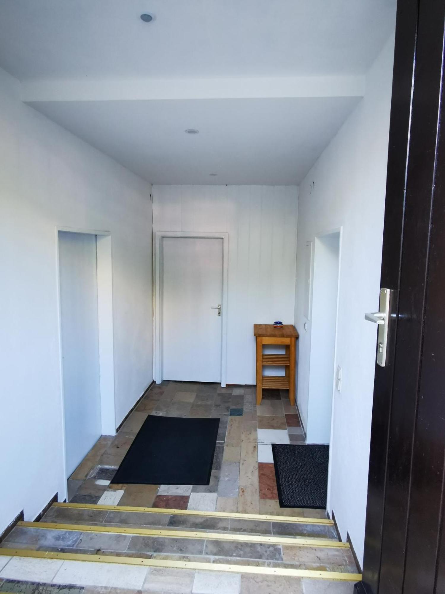 Gemuetliches Souterrain In Apartment *