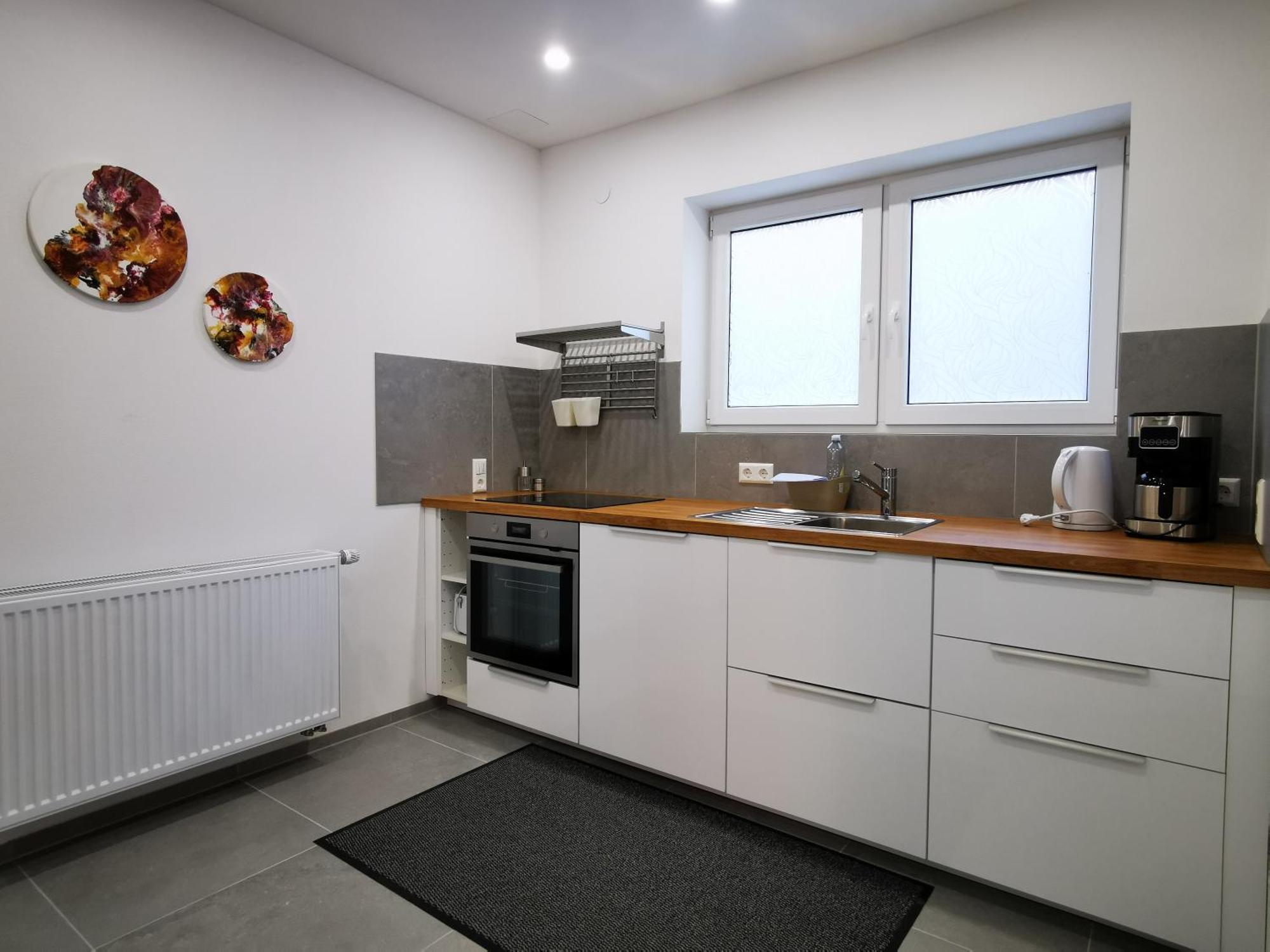 Gemuetliches Souterrain In Apartment *