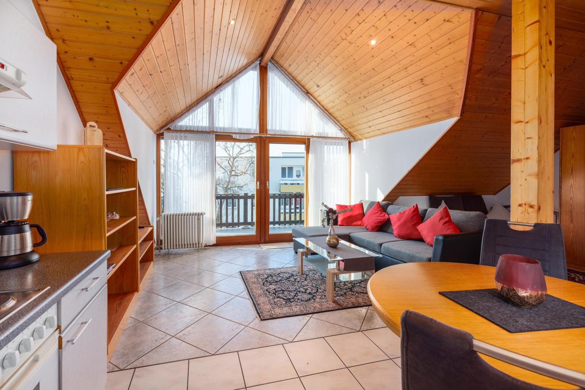 Guest house Gaestehaus Noller Bodman-Ludwigshafen