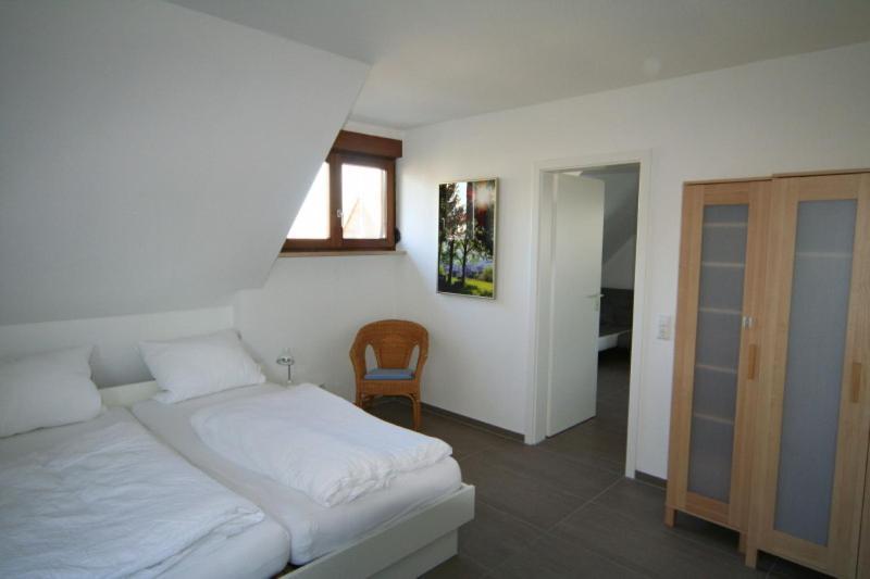 Cafe Perlmuschel Apartment Iznang