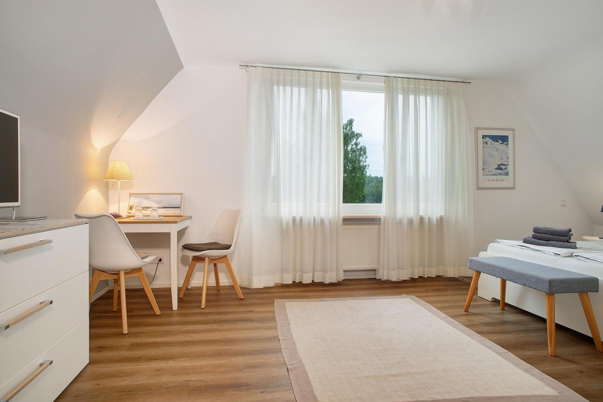 Gaestezimmer Cleo Bed & Breakfast *