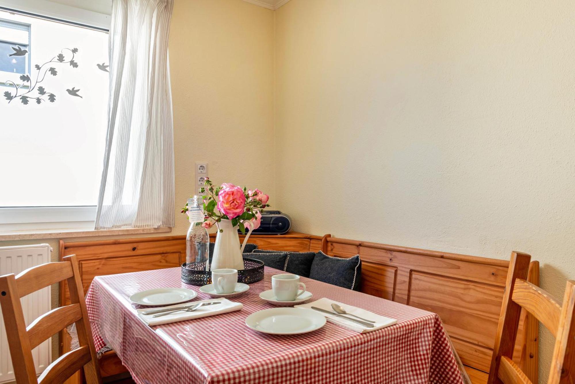 Joos Boardinghouse * Radolfzell am Bodensee