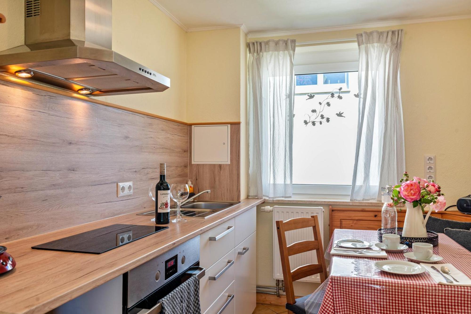 Joos Boardinghouse * Radolfzell am Bodensee