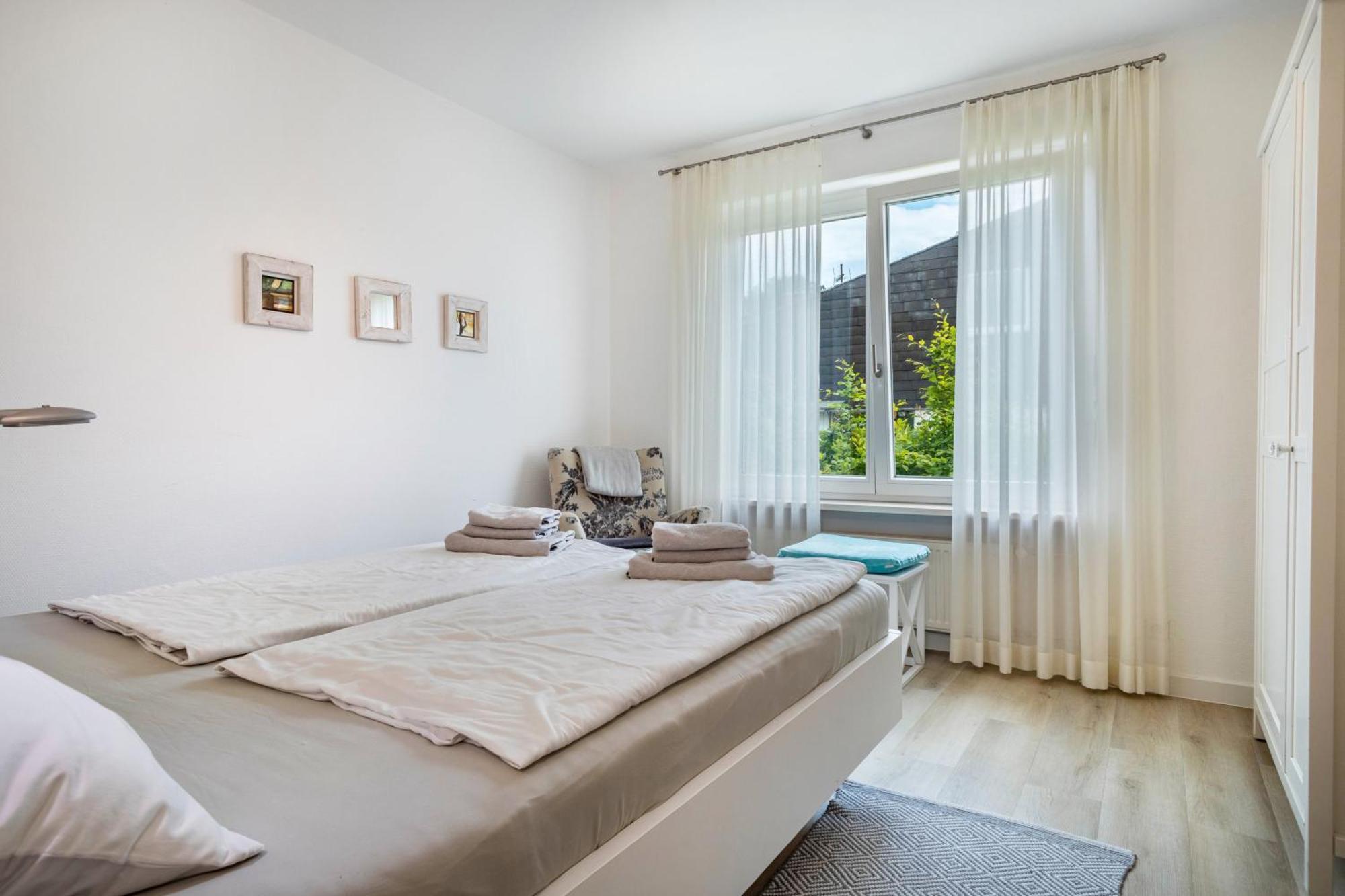 Gaestezimmer Cleo Bed & Breakfast *