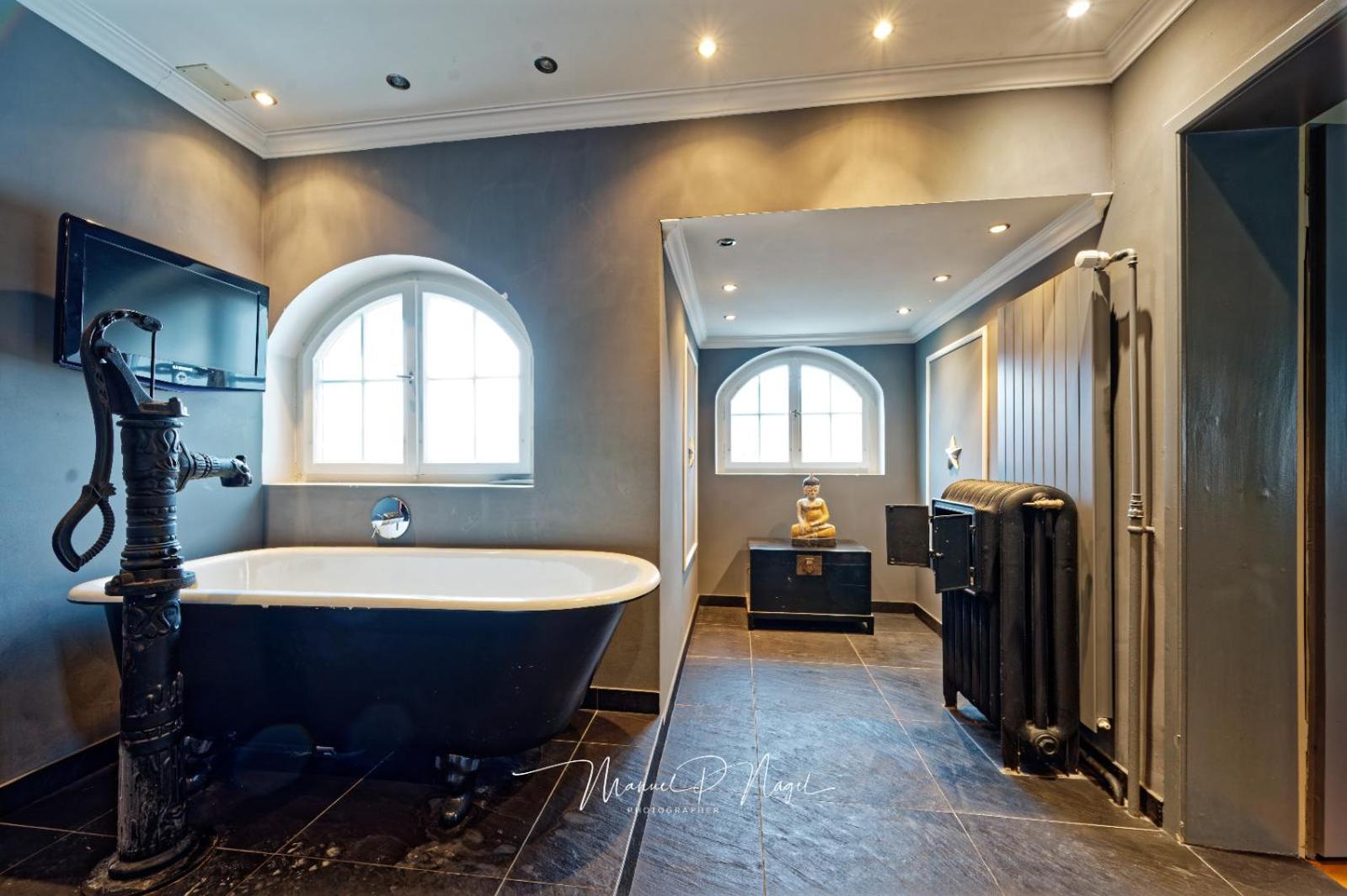 Philipp Plein - Designervilla Mit Pool