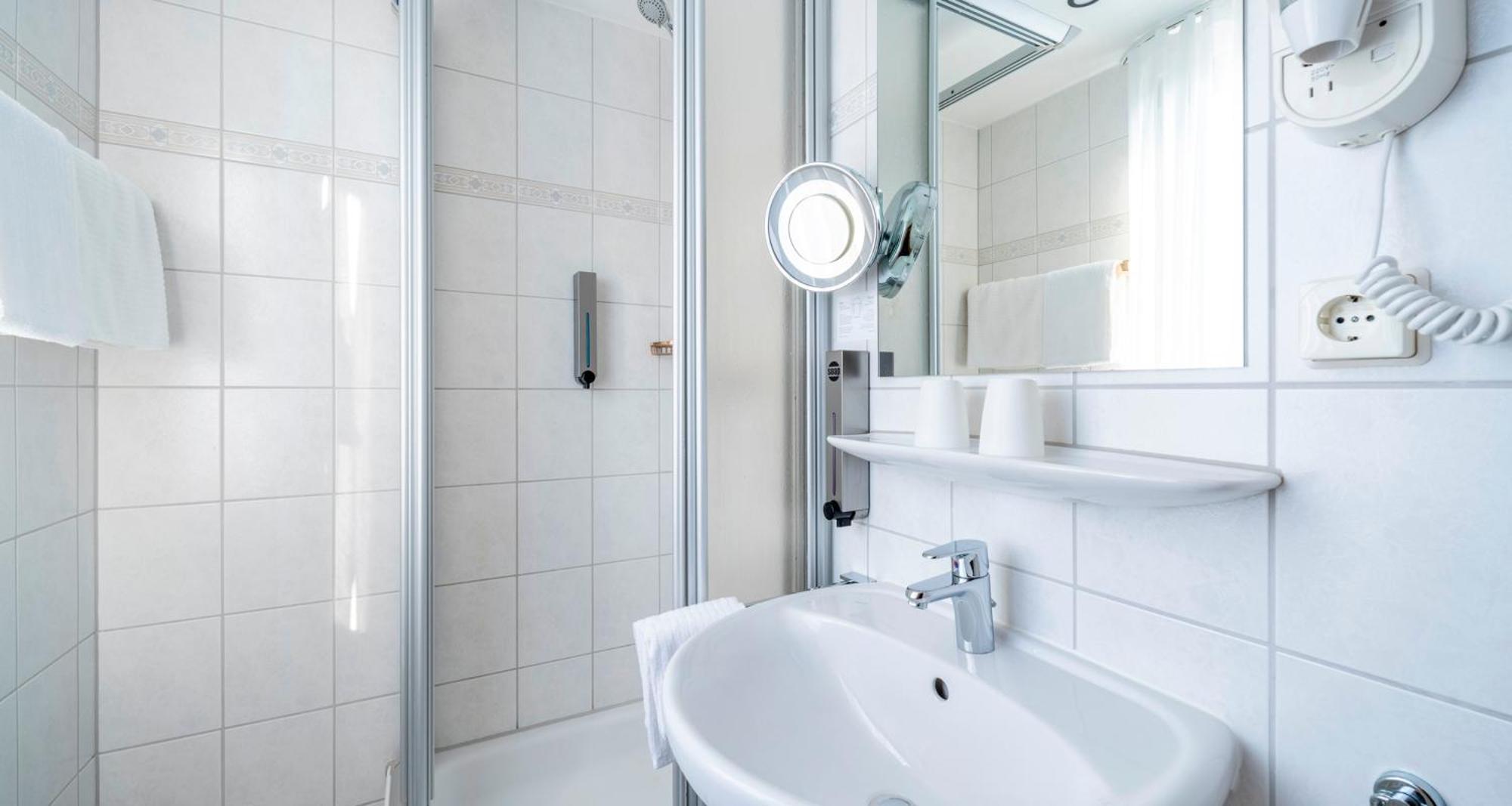 Hotel Plaza Buchhorner Hof 4*