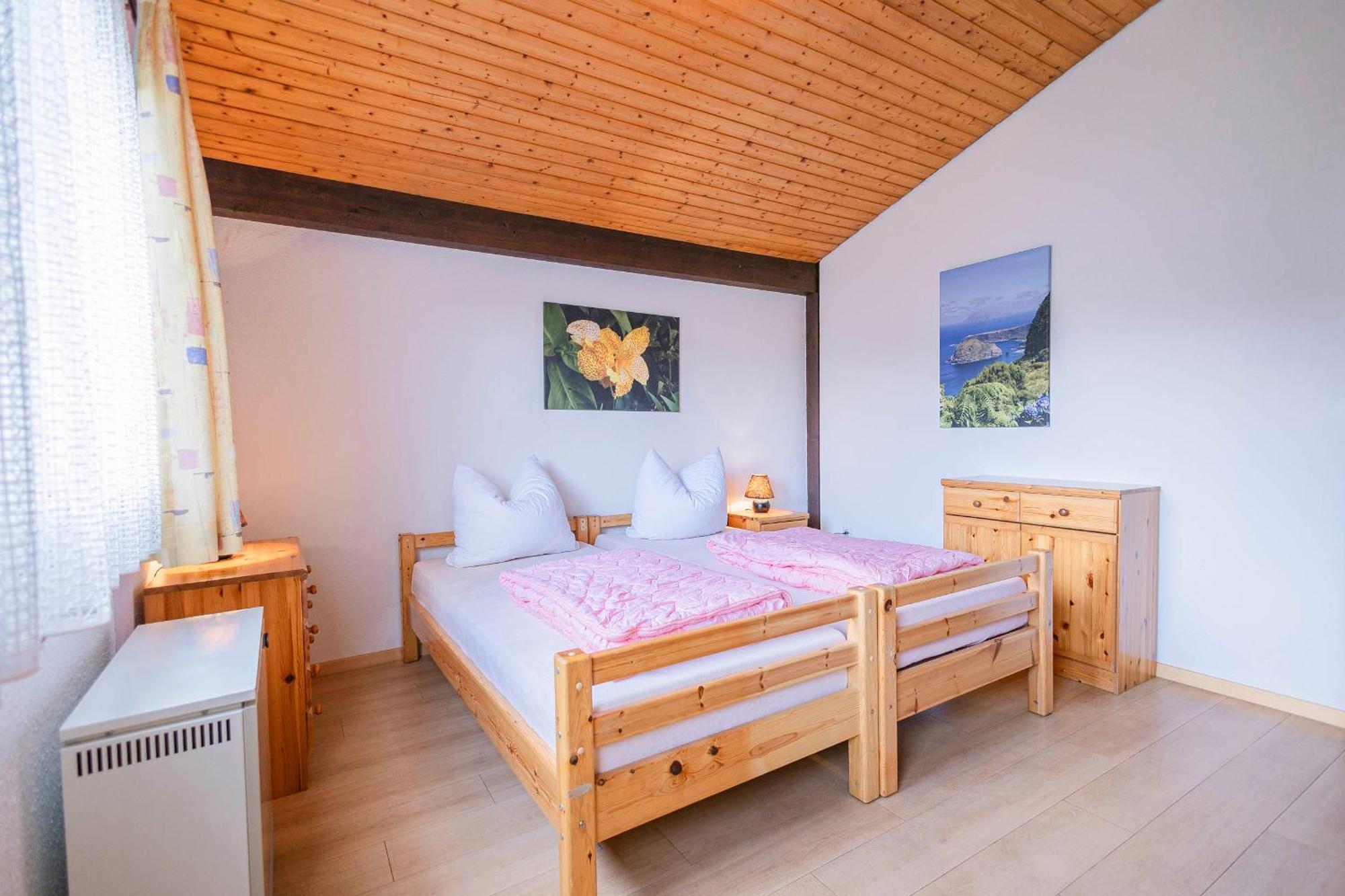 Ferienwohnpark Satteldachhaus Typ 9 Sd 45 Holiday home Immenstaad am Bodensee