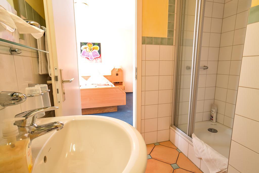 Zum Lieben Augustin Hotel 2*
