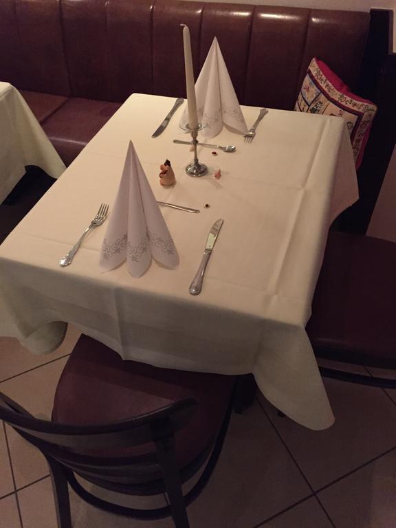 Hotel Hotel & Restaurant 