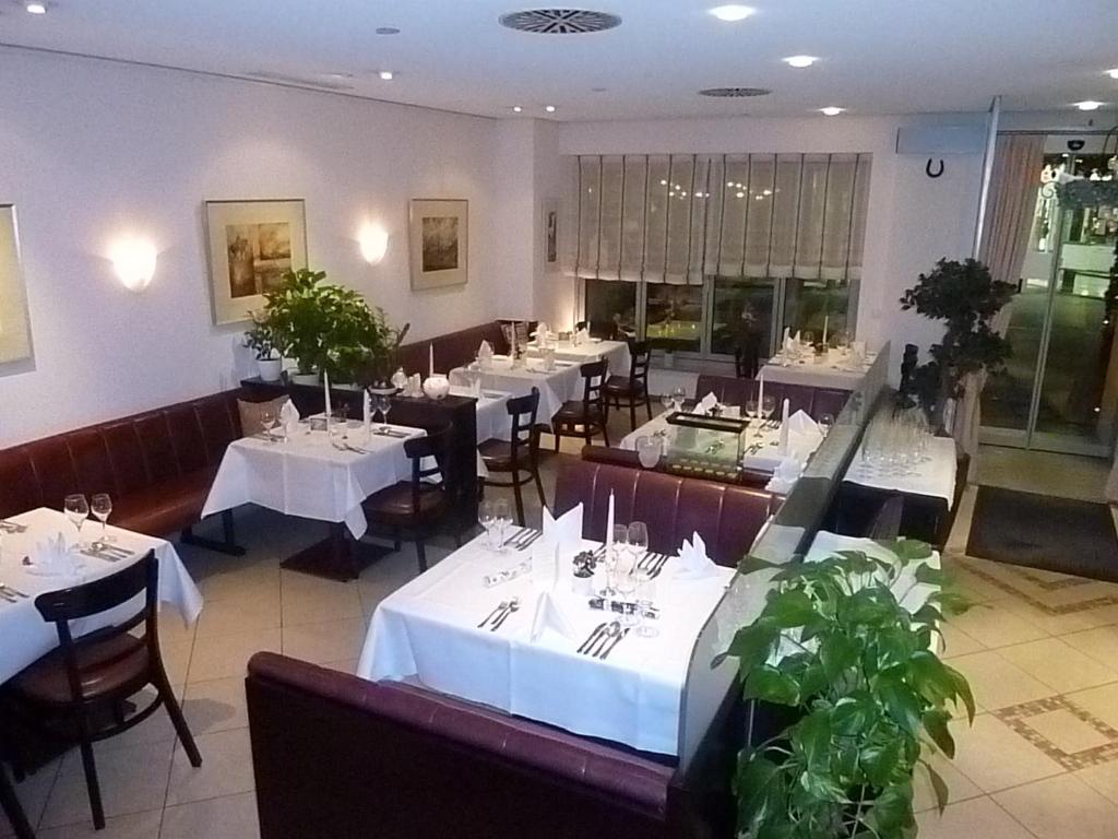 Hotel Hotel & Restaurant 