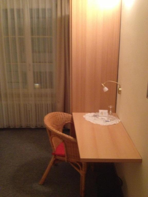 Hotel & Restaurant 