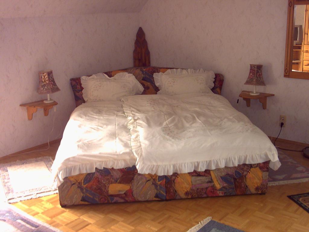 Apartment Ferienwohnung Lucia Huber *