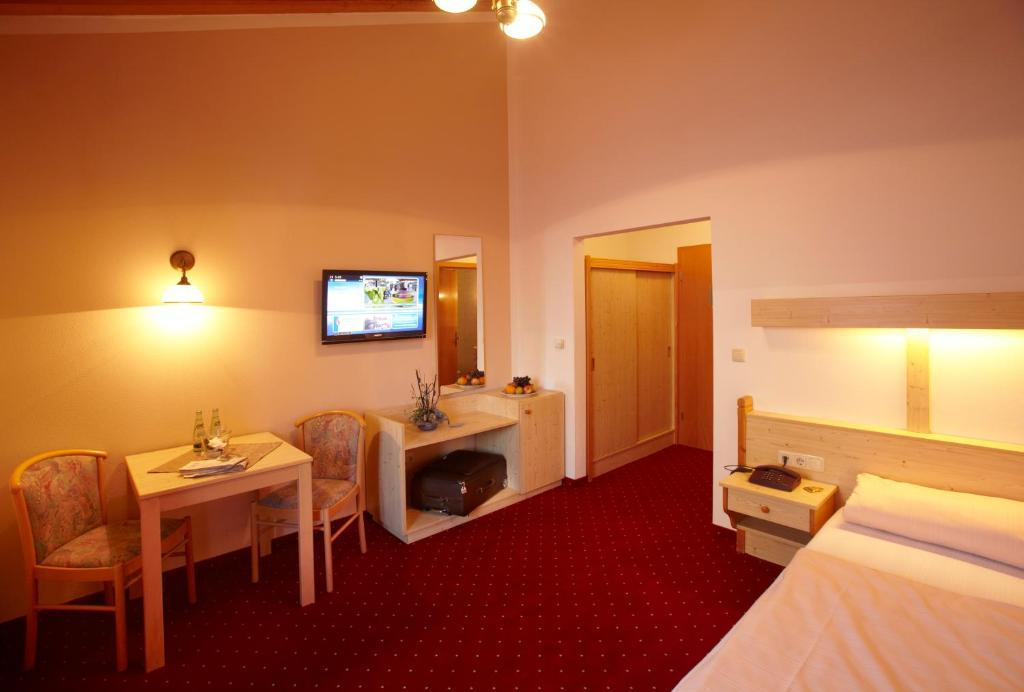 Zur Post Wellness Und Sporthotel Hotel 3*