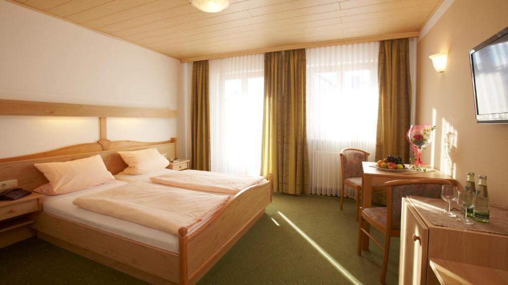 Zur Post Wellness Und Sporthotel Hotel