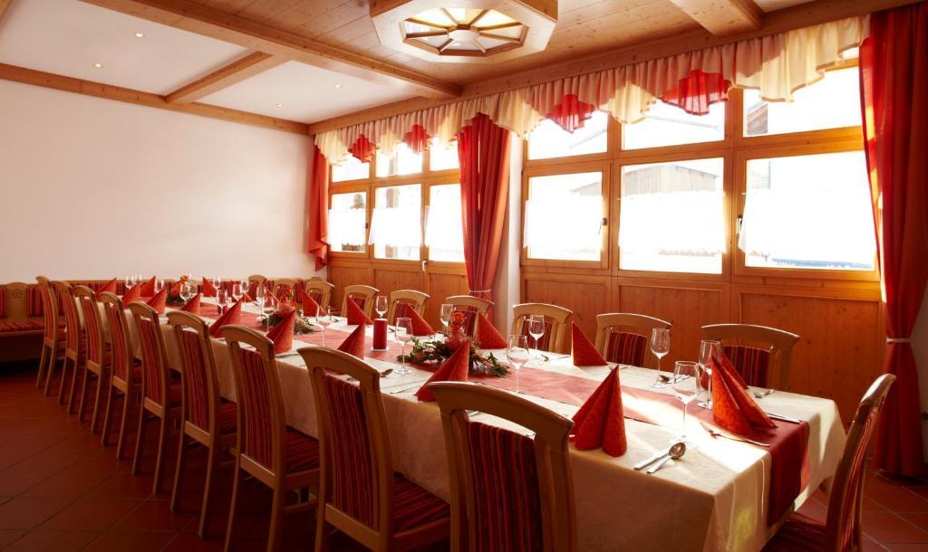 Hotel Zur Post Wellness Und Sporthotel 3*