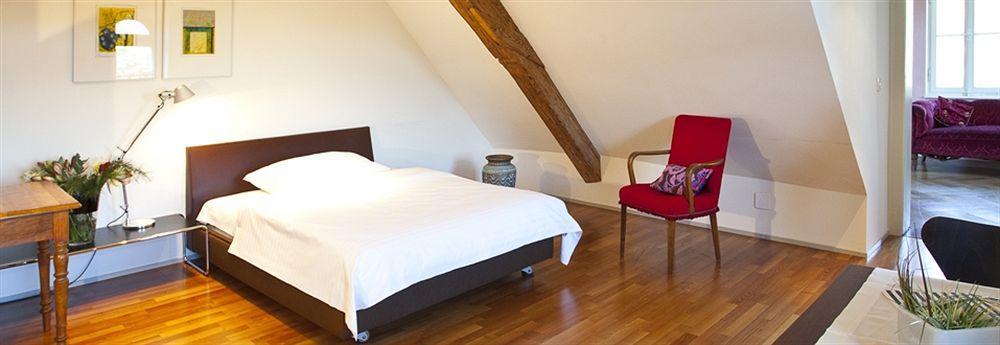 Hotel Nocturne Gourmet - - Stube