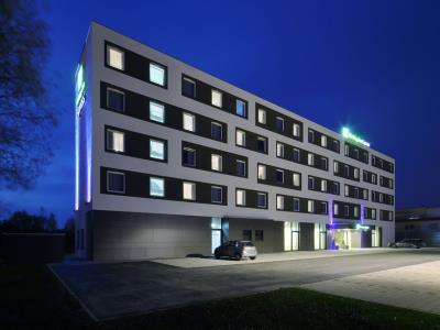 Express Friedrichshafen, An Ihg