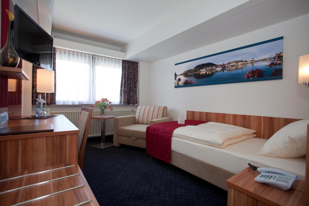 Knaus Am Hafen Hotel
