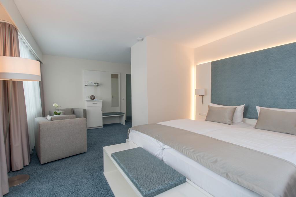 Hotel Hoeri Am Bodensee 4*