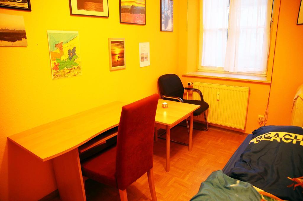 Lakeside Smoker-apartment Homestay Friedrichshafen