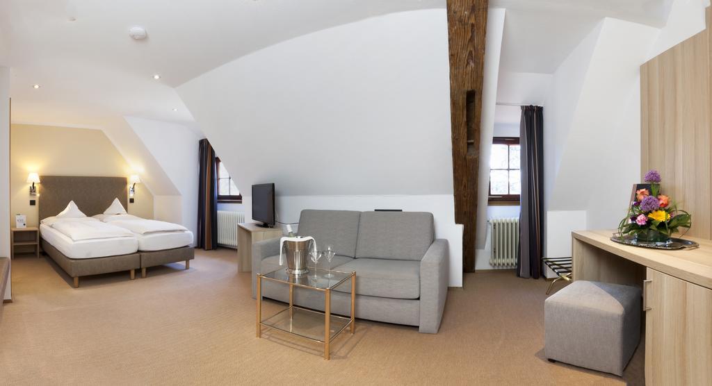 Romantik Johanniter-kreuz 4*
