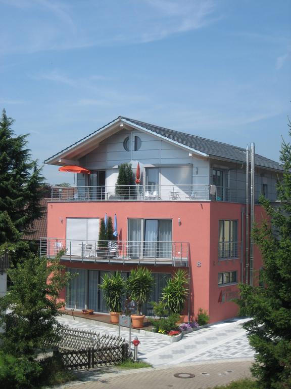 Haus Lorenz, * Immenstaad am Bodensee