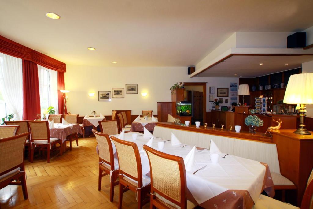 Goldener Hirsch Hotel