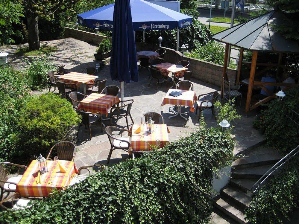 Waldhorn Hotel 3*