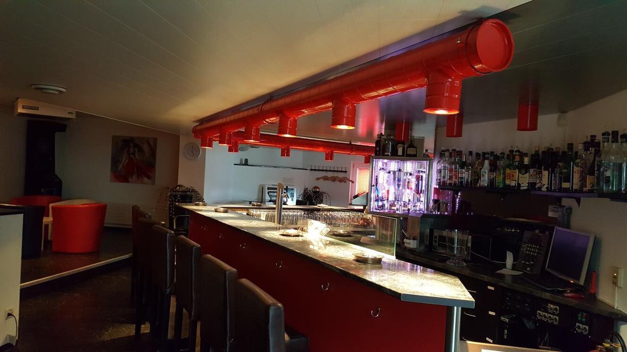 Gasthaus Neuhaus Inn *