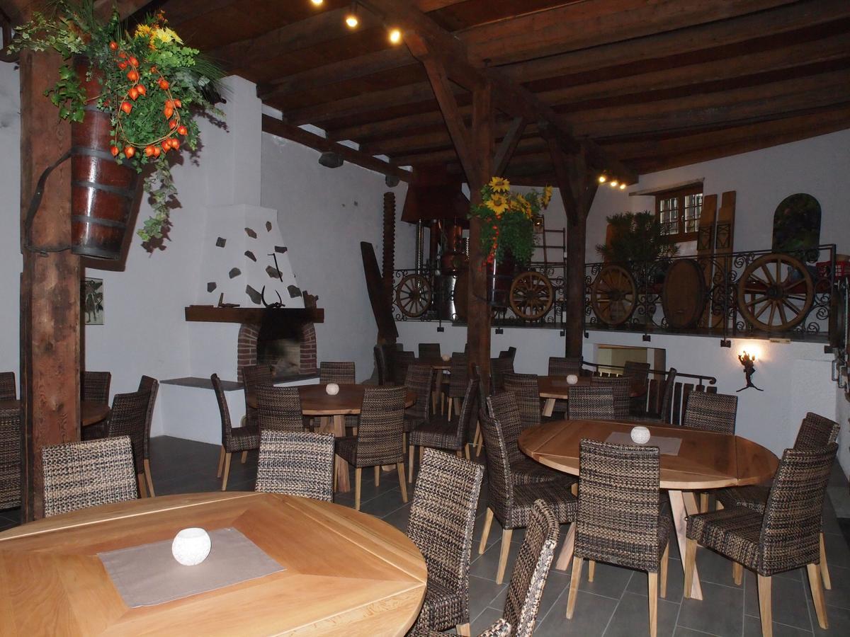 Gasthaus Zur Traube Inn Jenins