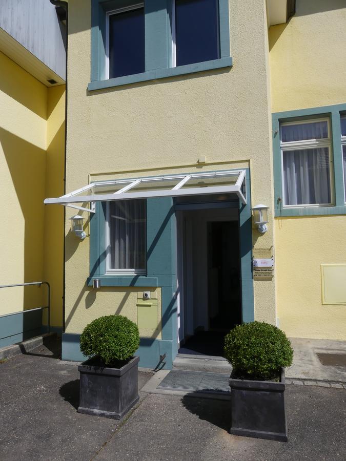 Roseberg Hotel *
