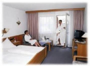 Hellers Twenty Four Ii -24h-check-in- 3* Friedrichshafen