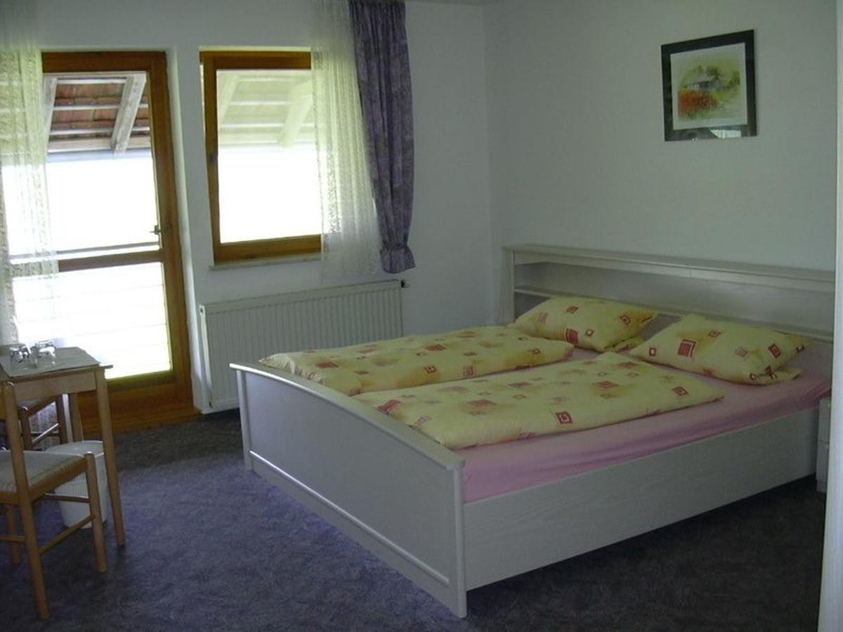 Gastehaus Am Muttelsee Inn