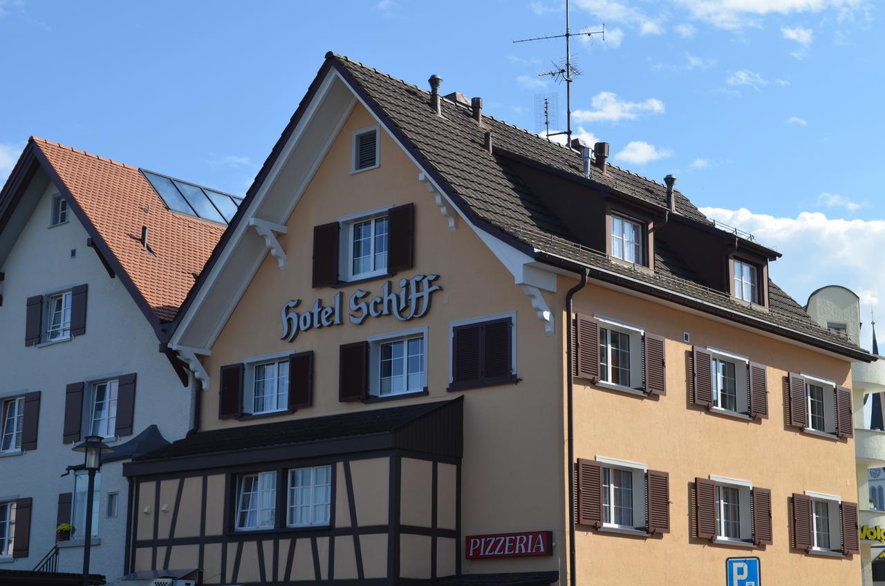 Schiff Horn