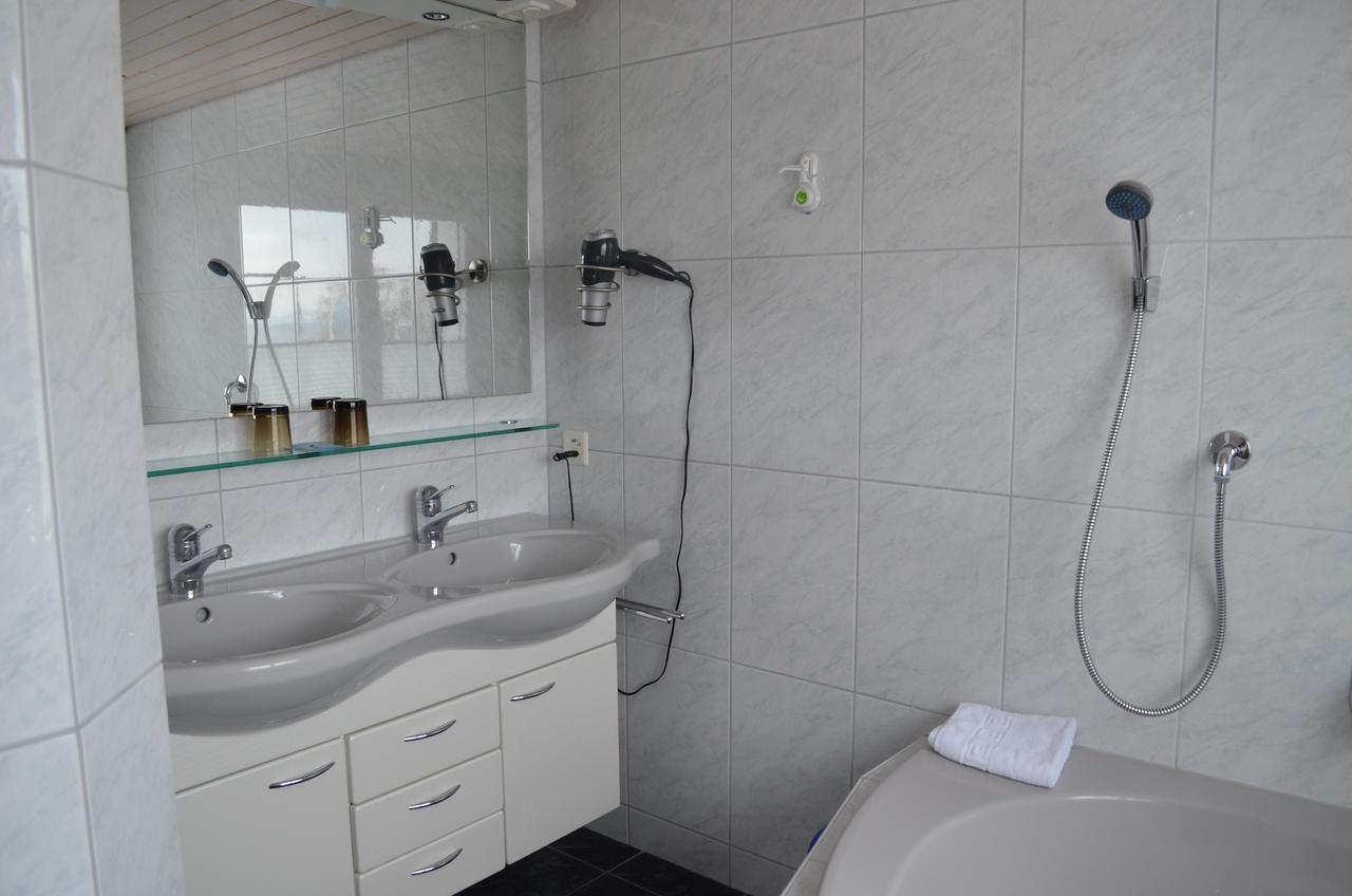Hotel Schiff *
