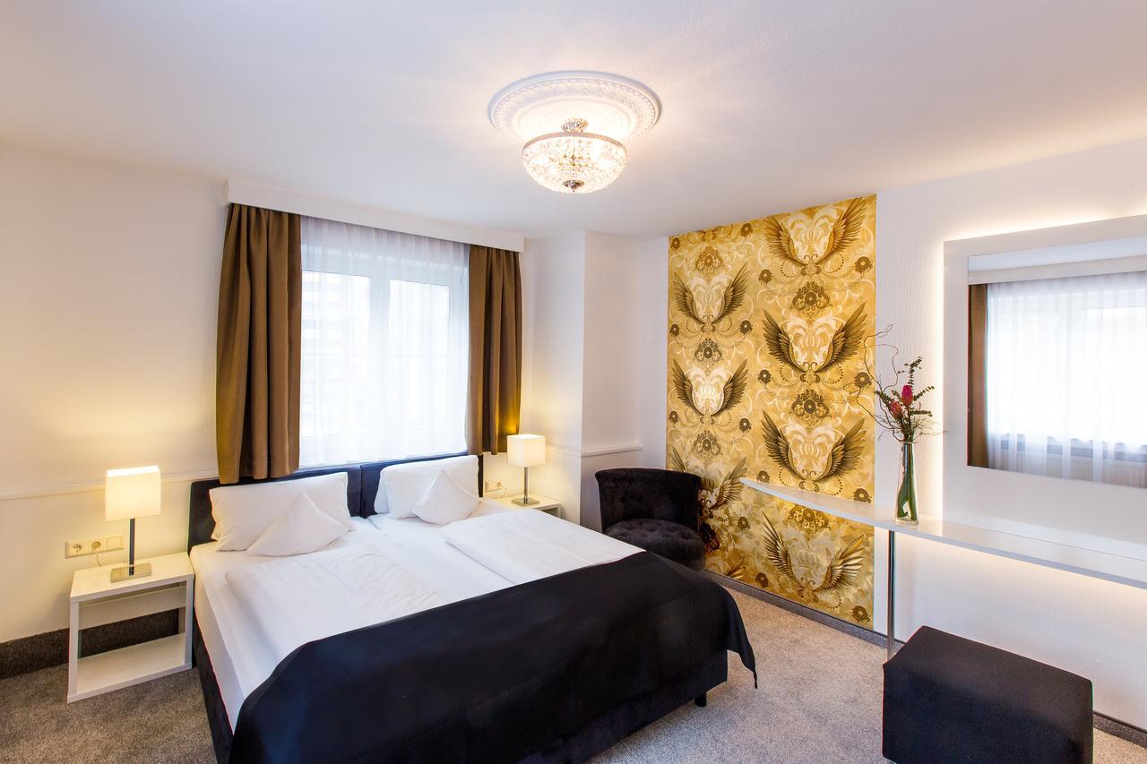 Hellers Twenty Four Ii -24h-check-in- Hotel Friedrichshafen