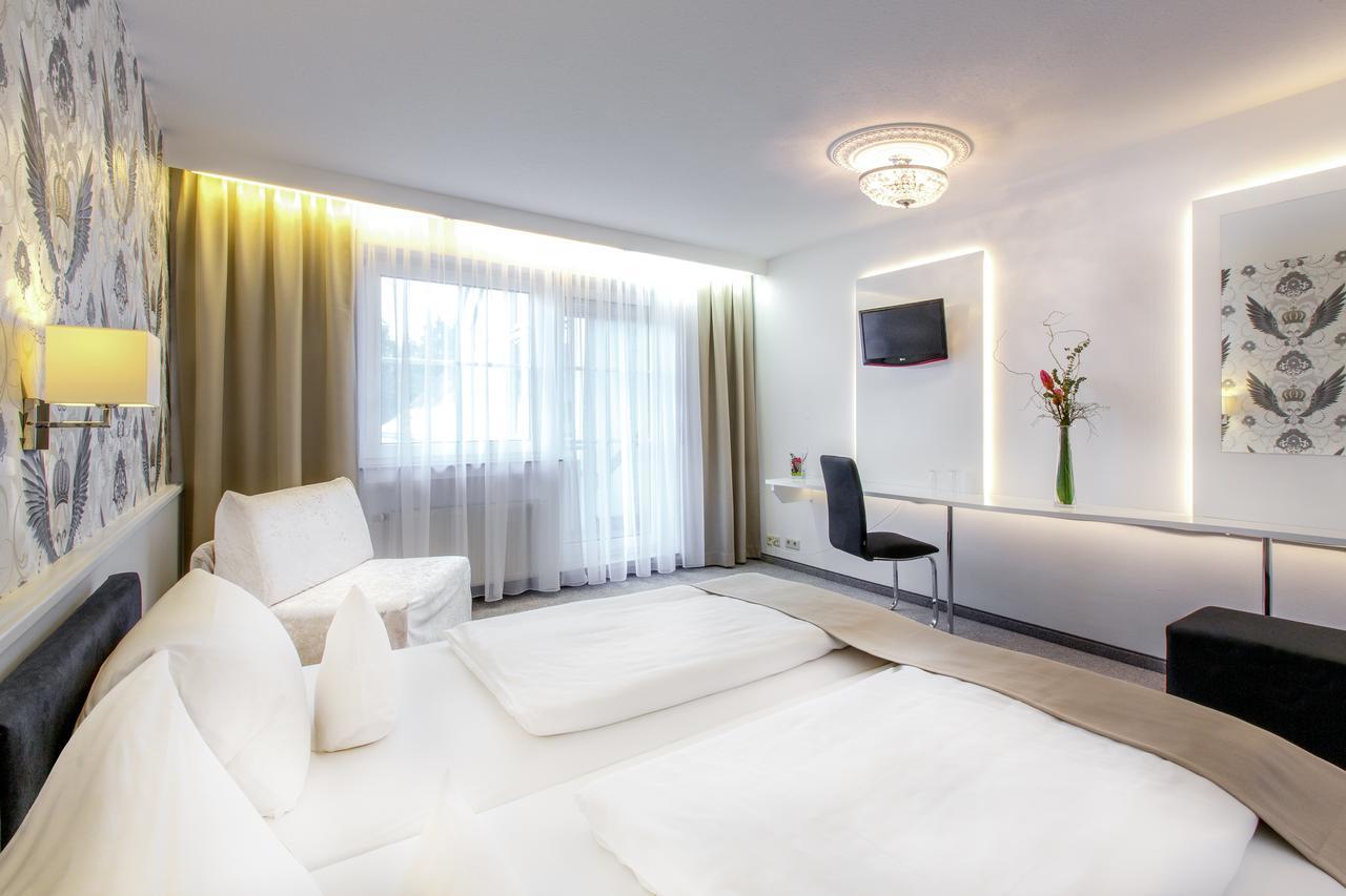 Hellers Twenty Four Ii -24h-check-in-