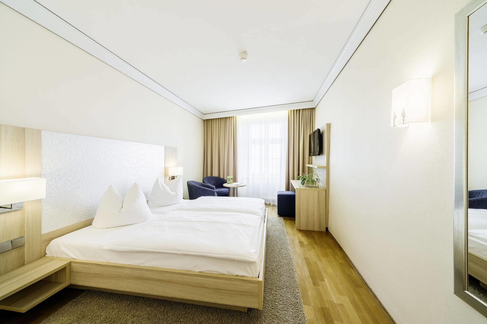Flair Zum Schiff Hotel 3*