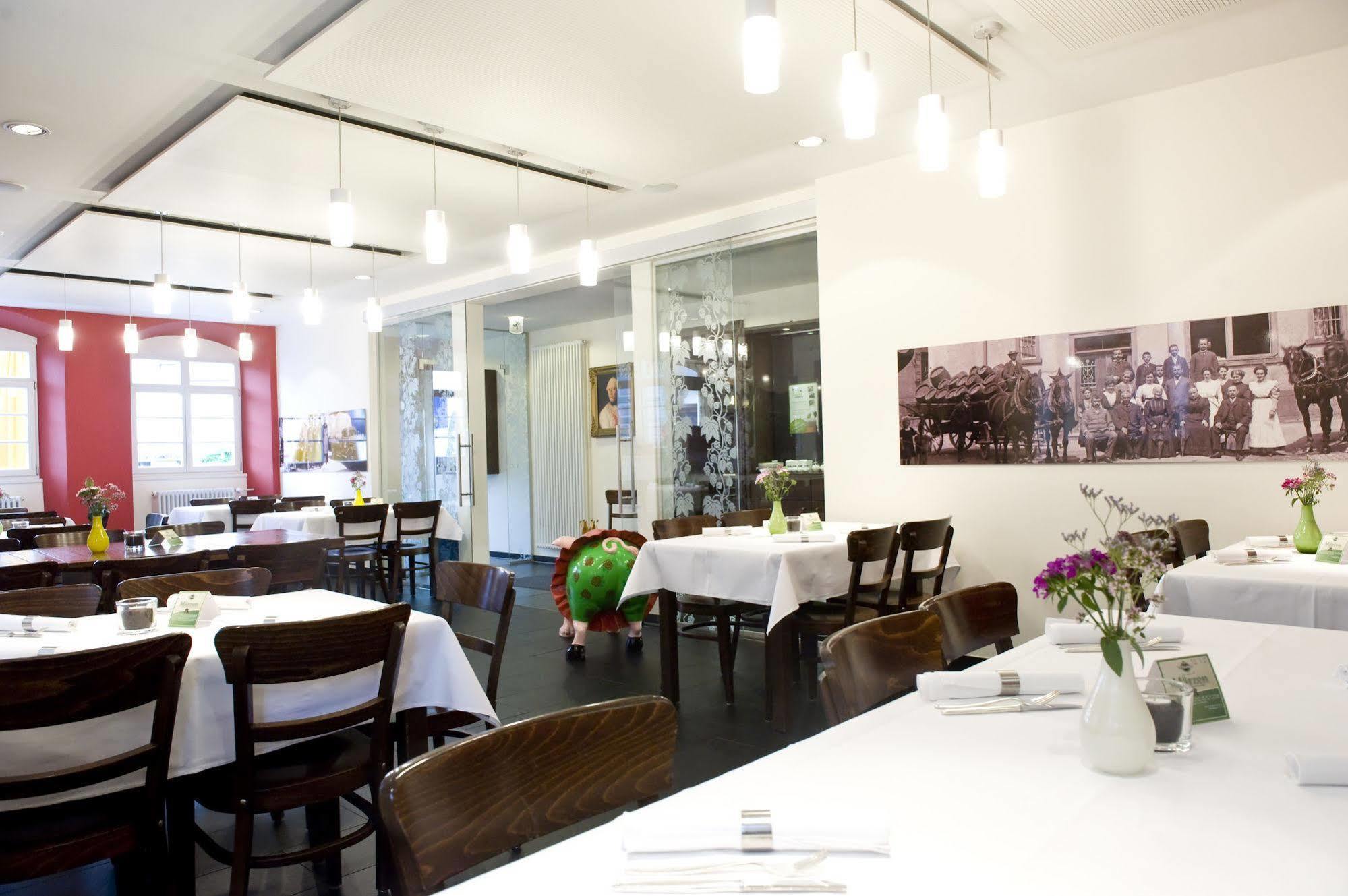 Brauerei U. Zur Krone Hotel *