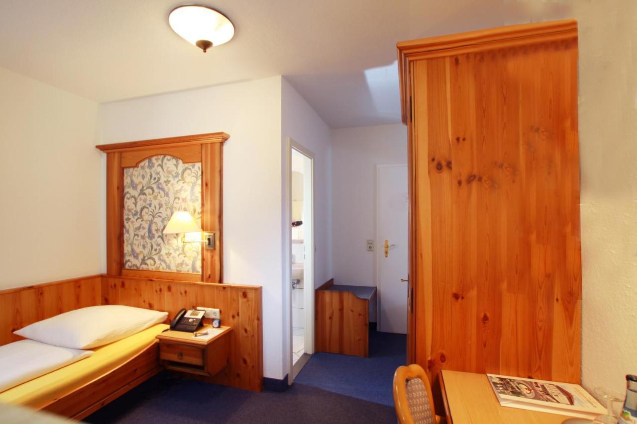 Goldener Hirsch Hotel 3*