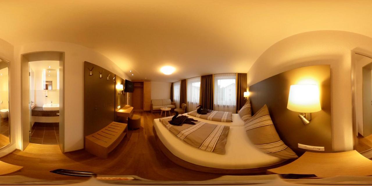 Hotel Zum Zecher 3*