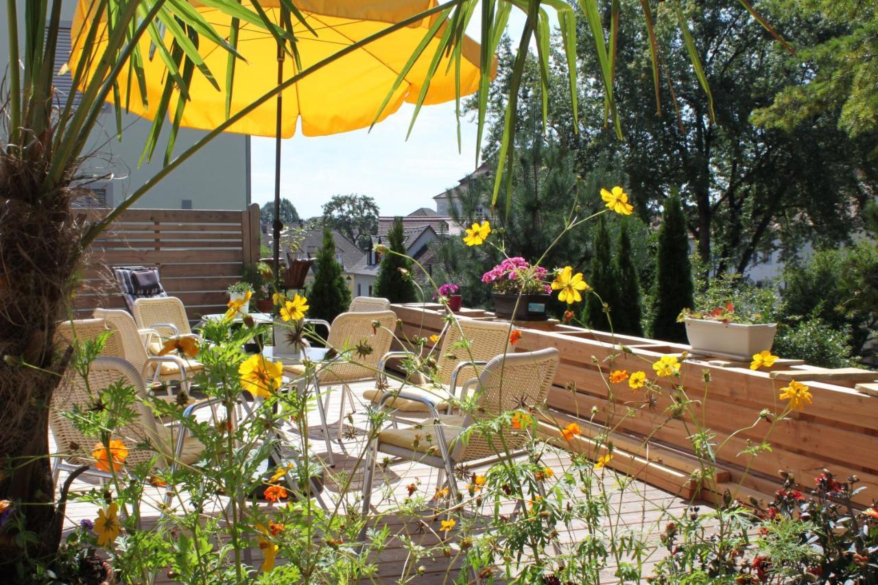 Viktoria Hotel 2*
