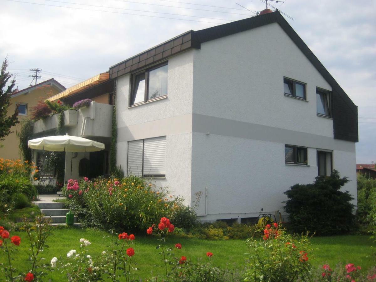 Bodensee Fliederweg * Langenargen