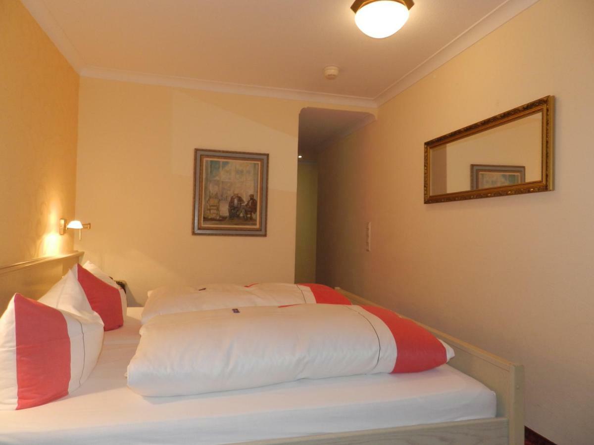 Hotel Löwen-weinstube 3*