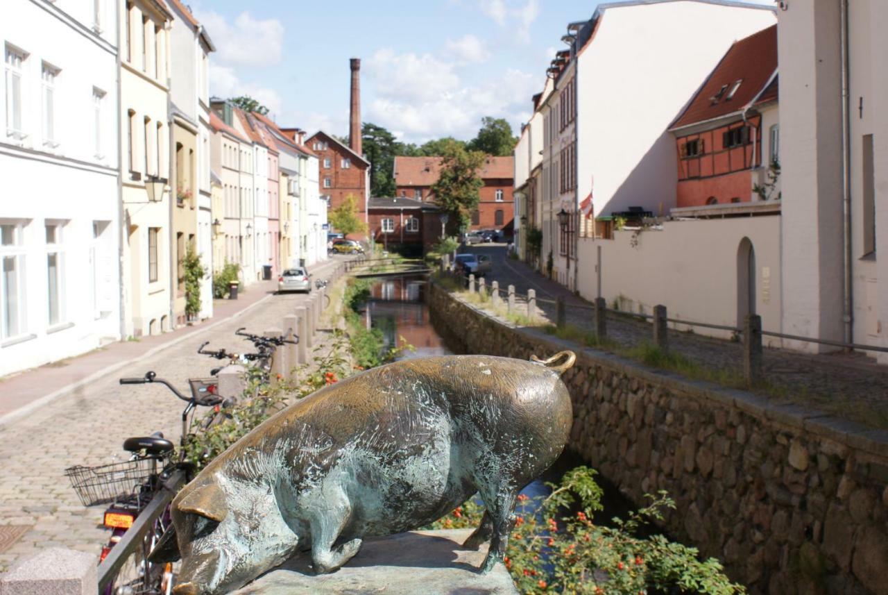 Wohlfühlferienhaus In Der Wismarer Altstadt - Abc198