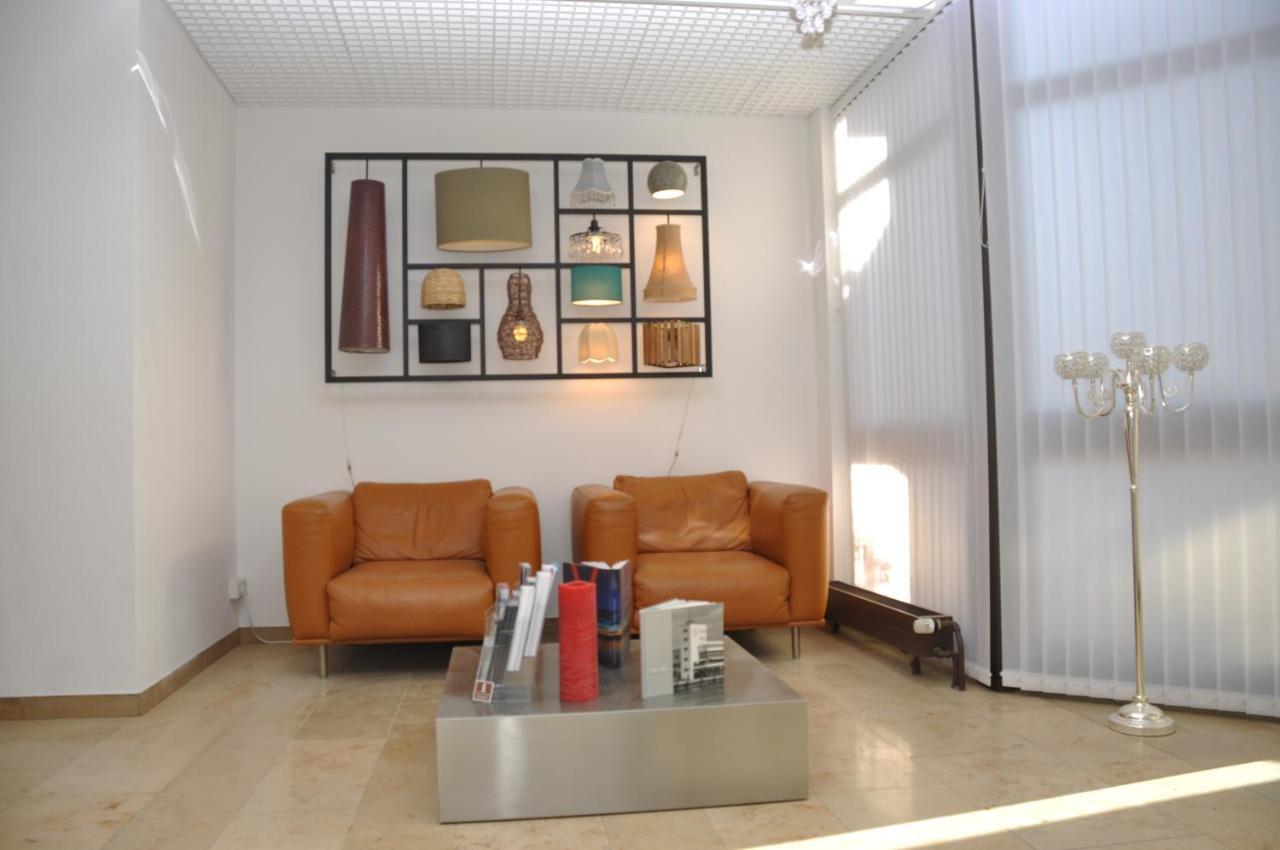 Hellers Twenty Four Ii -24h-check-in- 3*