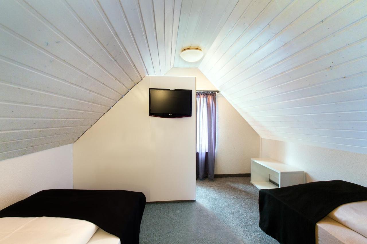 Hellers Twenty Four Ii -24h-check-in- Hotel Friedrichshafen