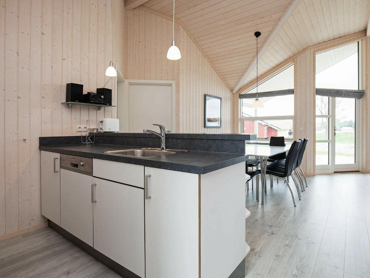 8 Person Holiday In Gro Enbrode Großenbrode