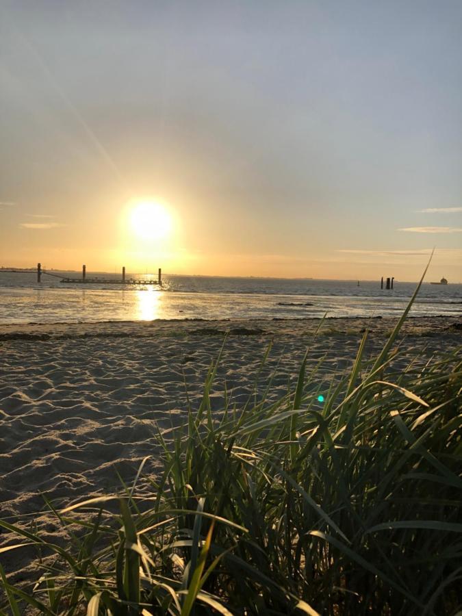 Haus Des Glucks Holiday home Emden
