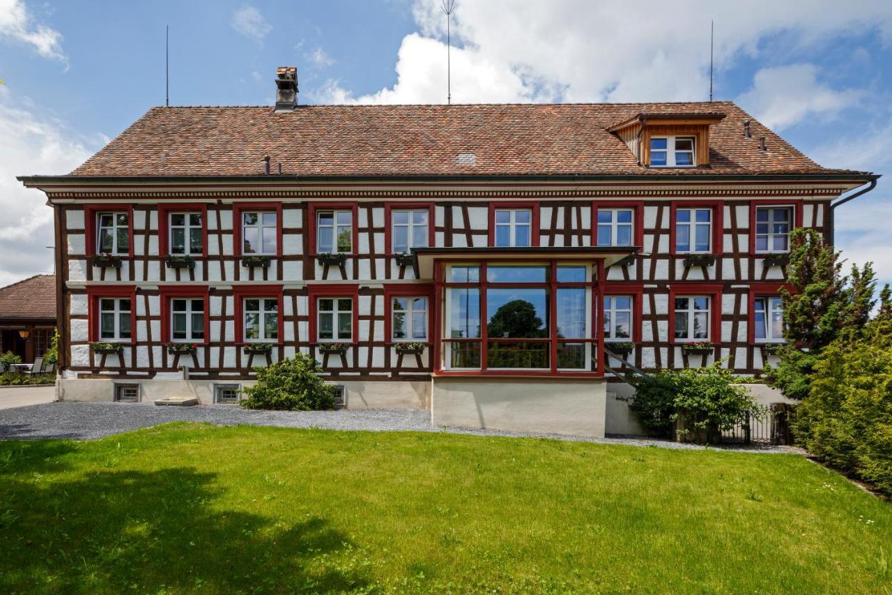 Historische Residenz Lindeneck Guttingen